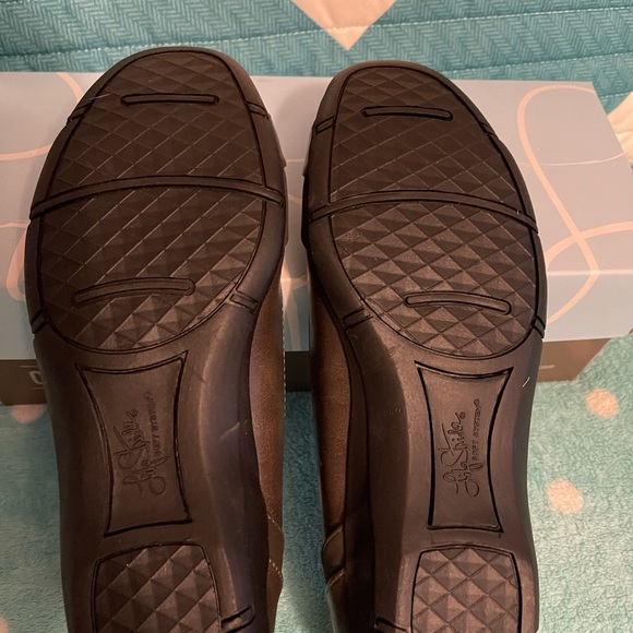 Life Stride Gray Dress Flats - Picture 2 of 4